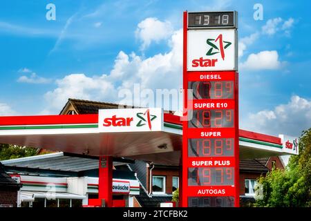 Leer, Deutschland- 16.09.2023: Star-Tankstelle in der Innenstadt von leer Stockfoto