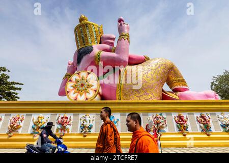 Wat Saman Rattanaram, riesige, pinkfarbene Ganesha-Statue, Chachoengsao, Thailand, Südostasien, Asien Stockfoto