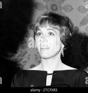 Julie Andrews bei der Directors Guild of America Lifetime Achievement Award, 1965. (Dateireferenz Nr. 34580-537THA) Stockfoto