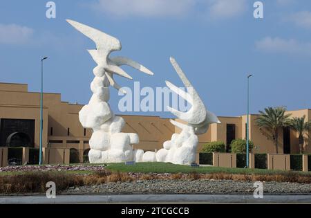 Möwenskulptur an der Corniche Road in Dschidda Stockfoto