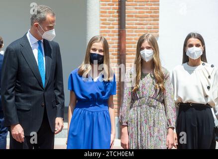 Madrid, 28.05.2021. SS MM König Felipe VI., Königin Letizia und Infantin Sofía begleiten Prinzessin Leonor am Tag ihrer Bestätigung. Foto: Ignacio Gil. ARCHDC. Quelle: Album / Archivo ABC / Ignacio Gil Stockfoto