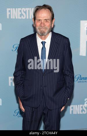 Los Angeles, USA. Dezember 2023. Tommy Lee Jones nimmt am 12. Dezember 2023 an Paramount’s Special Screening von FINESTKIND im Pacific Design Center in Los Angeles Teil. (Foto: Corine Solberg/SipaUSA) Credit: SIPA USA/Alamy Live News Stockfoto