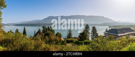 Panoramablick auf den Bourget-See, Savoie, Frankreich Stockfoto