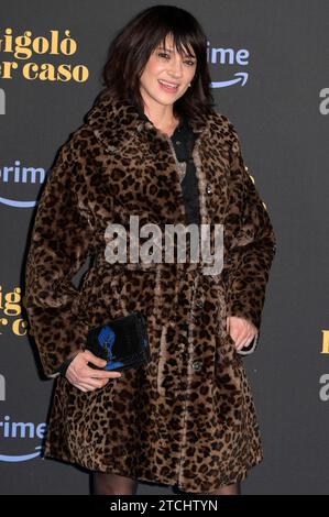 Asia Argento bei der Premiere der Amazon Prime Video Serie GigolÃ² per caso im Castello di Torcrescenza. Rom, 12.12.2023 *** Asia Argento bei der Premiere der Amazon Prime Video-Serie Gigolò per caso im Castello di Torcrescenza Rom, 12 12 2023 Foto:XA.XM.xTinghinox/xFuturexImagex gigolo 3268 Stockfoto