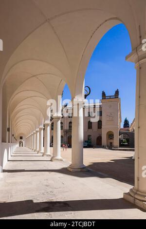 Stabiler Innenhof des Dresdner Königspalastes Stockfoto