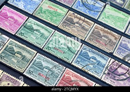 Gestempelte Briefmarken, gedruckt von Pakistan, die Motive aus Pakistan zeigen, um 1961. Stockfoto