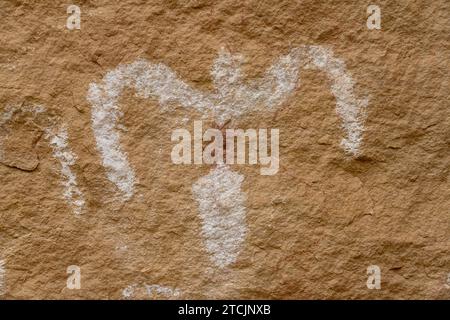 Prähispanische Piktogramme an der White Birds Interpretive Site im Canyon Pintado National Historic District in Colorado. Prähispanische Ureinwohner Ameri Stockfoto