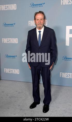 West Hollywood, USA. Dezember 2023. Tommy Lee Jones kam am 12. Dezember 2023 zur Premiere von „Finestkind“ in Los Angeles im Pacific Design Silverscreen Theatre in West Hollywood, Kalifornien. © ALO/AFF-USA.com Credit: AFF/Alamy Live News Stockfoto