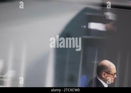 Berlin, Deutschland . Dezember 2023. OLAF Scholz (SPD), Bundeskanzler, anlässlich einer Sitzung des Deutschen Bundestages am 13. Dezember 2023 in Berlin. Quelle: dpa/Alamy Live News Stockfoto