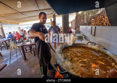 Bullit de Peix, cocinado al Fuego de de Aurosa, Restaurante El Bigotes, Cala Mastella, Sant Carles, Municipio Santa Eulària des Riu, Ibiza, Balearen Insel Stockfoto