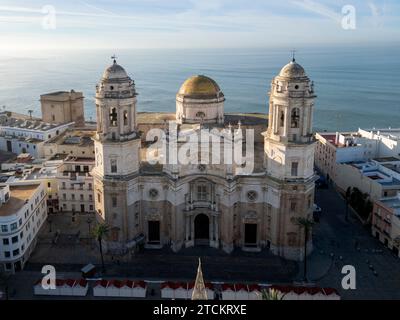 Aus der Vogelperspektive der Kathedrale vom Heiligen Kreuz von Cadiz, Spanien Stockfoto