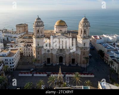 Aus der Vogelperspektive der Kathedrale vom Heiligen Kreuz von Cadiz, Spanien Stockfoto