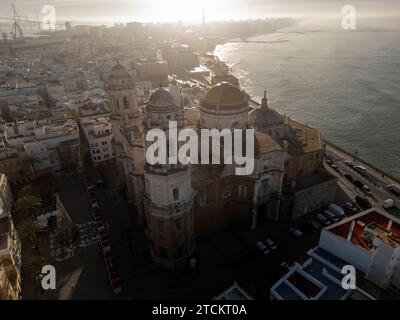 Aus der Vogelperspektive der Kathedrale vom Heiligen Kreuz von Cadiz, Spanien Stockfoto
