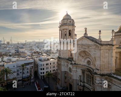 Aus der Vogelperspektive der Kathedrale vom Heiligen Kreuz von Cadiz, Spanien Stockfoto