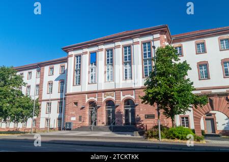 Hanau, Deutschland - 25. Juni 2023: Amtsgericht Hanau. Stockfoto