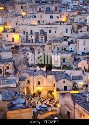 Die kaskadierenden Gebäude von Matera, einer der ältesten Städte der Welt Stockfoto