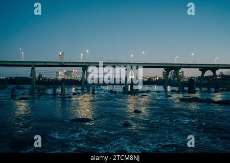 Blick auf den James River von der T. Tyler Potterfield Memorial Bridge in Richmond, Virginia Stockfoto