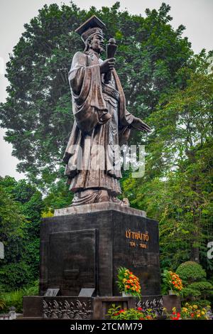 Statue von Ly Thai to, Gründer Kaiser der Ly-Dynastie, Hoàn Kiếm-See, Hanoi, Vietnam Stockfoto