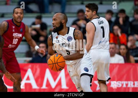 Murcia, Spanien. Dezember 2023. UCAM MURCIA CB vs BERTRAM Derthona Tortona Basketball Champions League, Gruppe h, Murcia Sports Palace, Region Murcia, 14. Dezember, 2023 Credit: Pascu Méndez/Alamy Live News Stockfoto