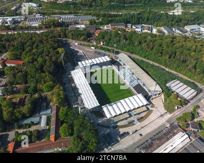 Herbstlicher Panoramablick auf das Ludwigsparkstadion, Heimstadion für 1 Person. FC Saarbrücken. Saarbrücken, Saarland, Deutschland - Oktober 2023 Stockfoto