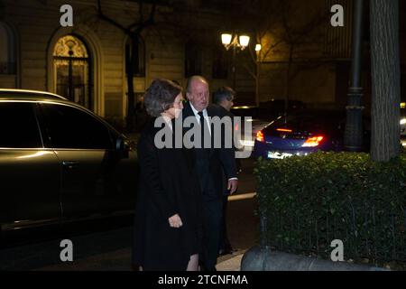 Madrid, 01.12.2017. Die ehemaligen Könige Don Juan Carlos und Doña Sofía nehmen an der Beerdigung für die Seele von Sánchez Asiaín Teil. Foto: Ángel de Antonio ARCHDC. Quelle: Album / Archivo ABC / Ángel de Antonio Stockfoto