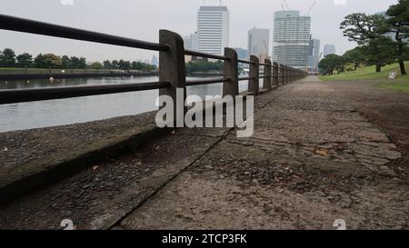 Verschiedene Bilder von einer Reise nach Tokio und hiroshima mit Speisen, Stadtlandschaft, Architektur und Transport. Stockfoto