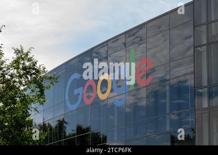 Nahaufnahme des Google-Logozeichens am Gebäude in Mountain View, Kalifornien, USA Stockfoto