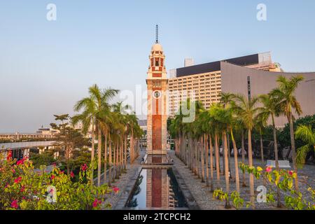 Der Uhrenturm am Südufer von Tsim Sha Tsui, Kowloon, Hongkong, China Stockfoto