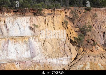 Aufgebaute Peakhill Open Cut Goldmine in New South Wales Stockfoto