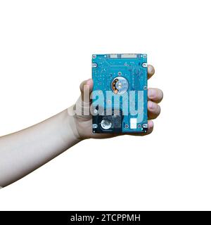 Eine 2,5-Zoll-Festplatte in der Hand einer Frau mit transparentem Hintergrund Stockfoto
