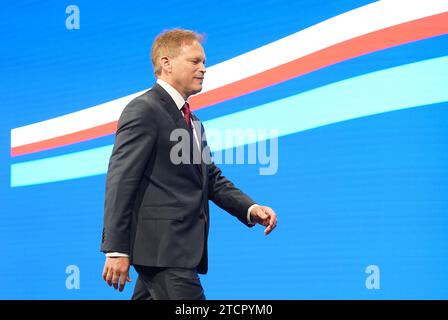 Dateifoto vom 10/23: Verteidigungsminister Grant Shapps verließ die Bühne nach seiner Rede während der Jahreskonferenz der Konservativen Partei in Manchester Central. Das Vereinigte Königreich hat einen internationalen vertrag mit Japan und Italien unterzeichnet, da die Verbündeten ein gemeinsames Programm zur Entwicklung eines Tarnjets entwickeln. Verteidigungsminister Grant Shapps sagte, dass der Deal die Zentrale für das Global Combat Air Programme (GCAP), die Verteidigungspartnerschaft zwischen den drei Nationen mit Sitz in Großbritannien, sein werde. Ausgabedatum: Donnerstag, 14. Dezember 2023. Stockfoto