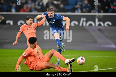 Torstoß Aktion Torchance Marius Büelter TSG 1899 Hoffenheim (21) gegen Christian Gamboa VfL Bochum BOC (02) Bernardo VfL Bochum BOC (05) auf dem Spiel Stockfoto