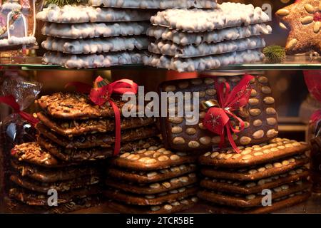 Aacherner Printen, Erzeugnis mit geschützter geografischer Angabe, Weihnachtsmarkt, Aachen, Nordrhein-Westfalen, Deutschland Stockfoto