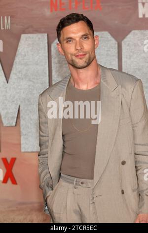 HOLLYWOOD, KALIFORNIEN - 13. DEZEMBER: Ed Skrein bei der LA Premiere von Rebel Moon - Part One: A Child of Fire am 13. Dezember 2023 im TCL Chinese Theatre in Hollywood, Kalifornien. Copyright: XFayexSadoux Stockfoto