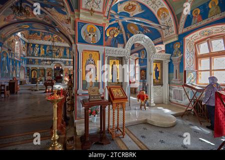 Das Innere der Kirche der Enthauptung Johannes des Täufers von Bohr. Moskau, Russische Föderation. Stockfoto