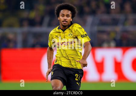 DORTMUND, DEUTSCHLAND - 13. DEZEMBER: Karim Adeyemi (Borussia Dortmund) während der UEFA Champions League 2023/2024 - Gruppenspiel gegen Borussia Dortmund und Stockfoto