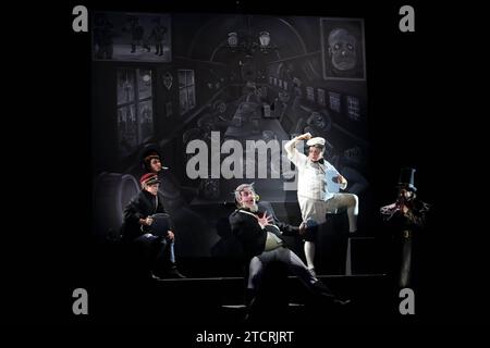Catherine Stoyan, Marta Kizyma, Tim Freudensprung, Via Jikeli und Till Wonka, v.l., während der Fotoprobe für das Stück der Untertan im Maxim Gorki Theater in Berlin, 13. Dezember 2023. // Von Heinrich Mann. Regie Christian Weise. Bühne Julia Oschatz. Kostüme Josa Marx und Lane Schäfer. Premiere ist am 15. Dezember 2023. Maxim Gorki Theater Berlin der Untertan *** Catherine Stoyan, Marta Kizyma, Tim Freudensprung, Via Jikeli und Till Wonka, von links, während der Fotoprobe für das Stück der Untertan am Maxim Gorki Theater Berlin, 13. Dezember 2023 von Heinrich Mann unter der Regie von Christi Stockfoto