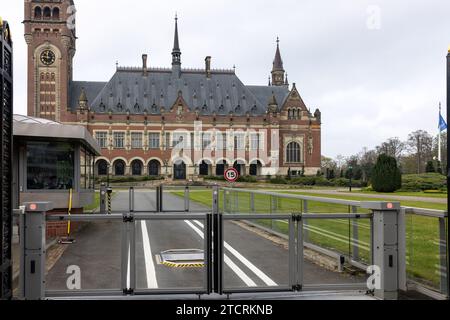 Den Haag, Niederlande - 17. April 2023: Friedenspalast in Den Haag, Niederlande. Das Verwaltungsgebäude für internationales Recht, in dem sich der Internat befindet Stockfoto