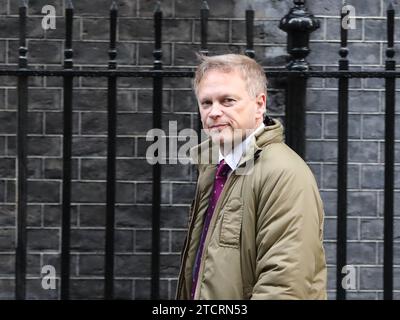 London, Vereinigtes Königreich. Dezember 2023. Grant Shapps, Verteidigungsminister, kommt zur Kabinettssitzung in Nr. 10. Stockfoto