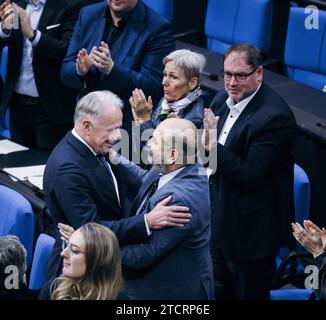 Jürgen Trittin, Buendnis 90/die Gruenen, aufgenommen im Rahmen seiner letzten Rede im Deutschen Bundestag in Berlin, 14.12.2023. Berlin Deutschland *** Jürgen Trittin, Buendnis 90 die Gruenen, aufgenommen während seiner letzten Rede im Deutschen Bundestag in Berlin, 14 12 2023 Berlin Deutschland Copyright: XFelixxZahnx Stockfoto