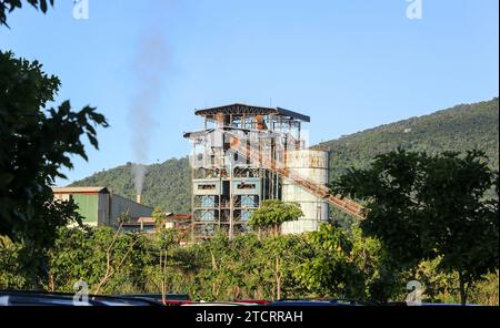 Mariwasa Siam Ceramics: Hauptwerk und Fabrikverkauf in Santo Tomas Batangas, philippinische Keramikfliesenindustrie, philippinische Zementfliesen Stockfoto