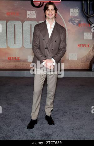 Hollywood, Ca. Dezember 2023. Patrick Luwis bei der LA Premiere von NETFLIX' Rebel Moon - Part One: A Child of Fire am 13. Dezember 2023 im TCL Chinese Theatre in Hollywood Kalifornien. Quelle: Faye Sadou/Media Punch/Alamy Live News Stockfoto