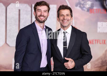 Hollywood, Usa. Dezember 2023. HOLLYWOOD, LOS ANGELES, KALIFORNIEN, USA - 13. DEZEMBER: Eli Snyder und Zack Snyder kommen zur Los Angeles Premiere von Netflix's „Rebel Moon - Part One: A Child of Fire“, die am 13. Dezember 2023 im TCL Chinese Theatre IMAX in Hollywood, Los Angeles, Kalifornien, USA stattfindet. (Foto: Xavier Collin/Image Press Agency) Credit: Image Press Agency/Alamy Live News Stockfoto