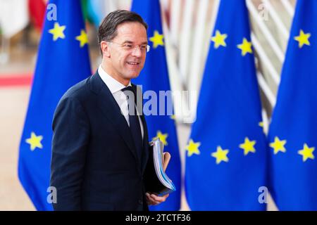 Bruxelles, Belgique. Dezember 2023. © Nicolas Landemard/Le Pictorium/MAXPPP - Brüssel 14/12/2023 Mark Rutte. Arrivees des Chefs d'etats au sommet europeen. Quelle: MAXPPP/Alamy Live News Stockfoto