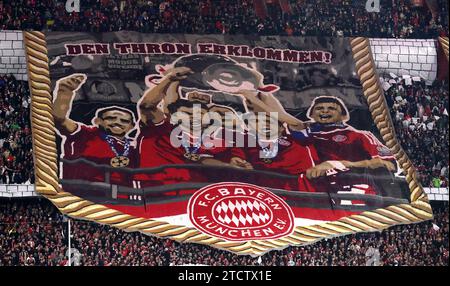 München, Deutschland. November 2023. firo: 29. November 2023, Fußball, Champions League, Saison 2023/2024, 5. Spieltag, FC Bayern München - FC Kopenhagen, Choreo, FC Bayern München, Bayern, FCB, München, Depositor, General, Feature, Credit: dpa/Alamy Live News Stockfoto