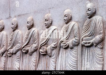 Phap Vien Minh Dang Quang Pagode. Sangha. Almosen von Mönchen. Ho-Chi-Minh-Stadt. Vietnam. Stockfoto