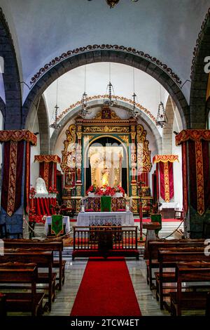 Santiago del Teide, Teneriffa, Comunidad Autonoma des Canarias, Spanien. Parroquia de San Fernando Rey (1679), Innenraum. Stockfoto