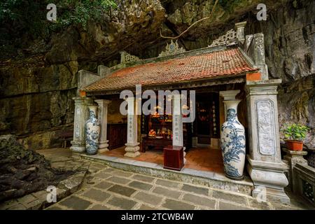 Die Tempel der Tam Coc-Höhlen in Vietnam Stockfoto