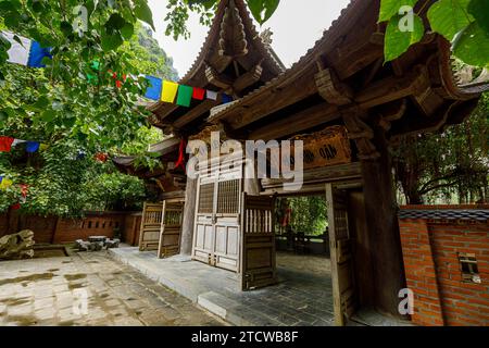 Die Tempel der Tam Coc-Höhlen in Vietnam Stockfoto