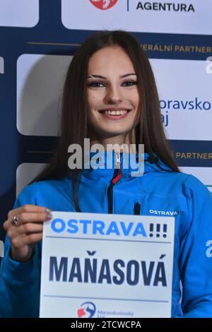 Ostrava, Tschechische Republik. Dezember 2023. Die tschechische Athletin Karolina Manasova während der Pressekonferenz vor dem 63. Jährlichen Leichtathletikevent Ostrava Golden Spike am 14. Dezember 2023 in Ostrava (Tschechische Republik). Die 63. Ausgabe wird für den 28. Mai 2024 im Rahmen der World Athletics Continental Tour vorbereitet. Quelle: Jaroslav Ozana/CTK Photo/Alamy Live News Stockfoto